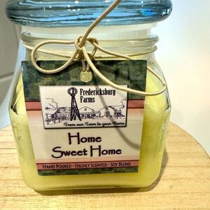 FREDERICKS FARMS TEXAS CANDLE " HOME SWEET HOME"